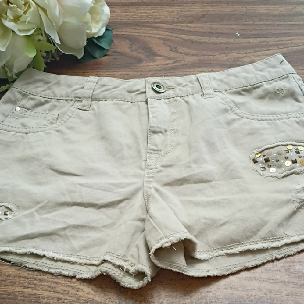 🤎 Justice Girls Size 14R Tan Shorts Relaxed Fit and Mid-Length Style